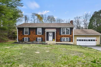 38 Broadmeadow Drive