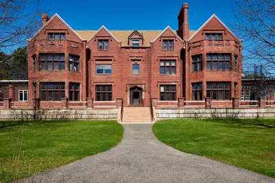 349 Old Stockbridge Rd 1