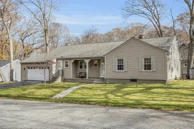 36 Colton Ln