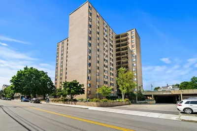 1025 Hancock St #4A 1