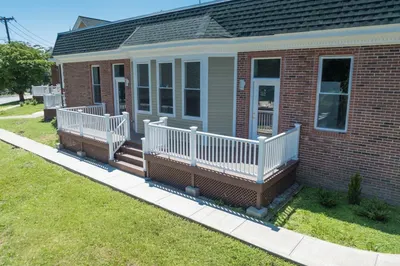 27 Bardwell St #4 1
