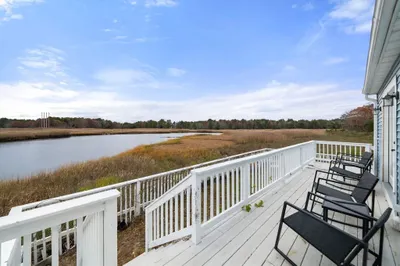 156 Sandwich Rd 1