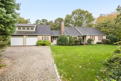 7 Fairway Dr 1