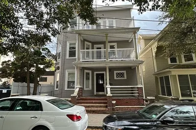 12 Moore St #2