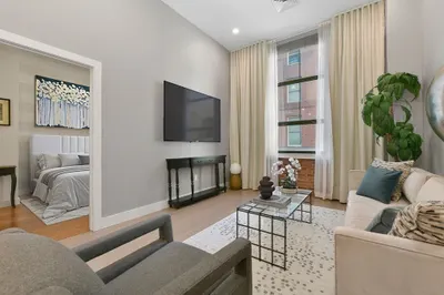 121 Portland Street #202