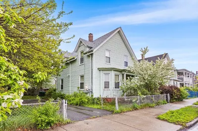 44 Elmwood Ave