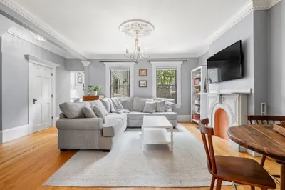 45 Baldwin St #1