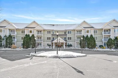 490 Main St #107 1