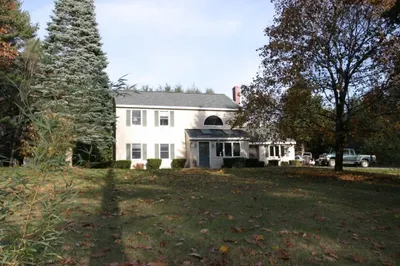 1 Old Lantern Ln. 1