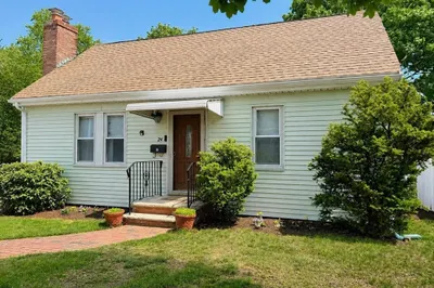 24 Curtis Road 1