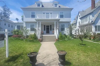 35 Somerset St