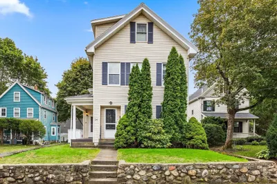 22 Salem St #1 1
