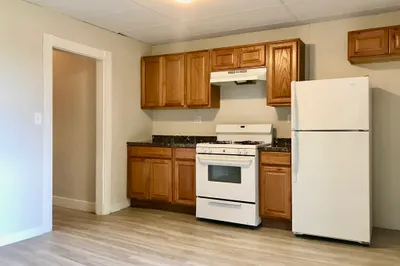 73 Campbell Avenue #2
