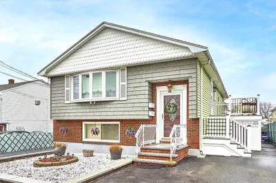 45 Dawes St