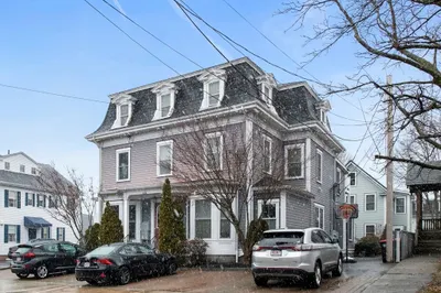 8 Common Street #4 1