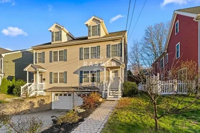 17 Beacon St #17