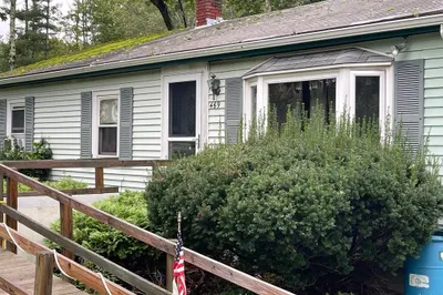 469 Indian Head St 1