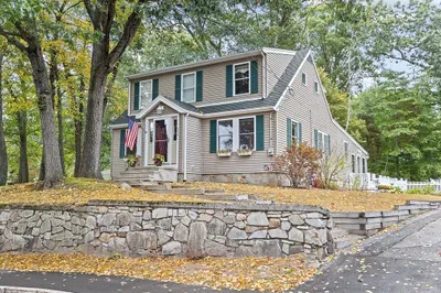 556 Summer Street 1