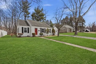 20 Hillside Ave 1