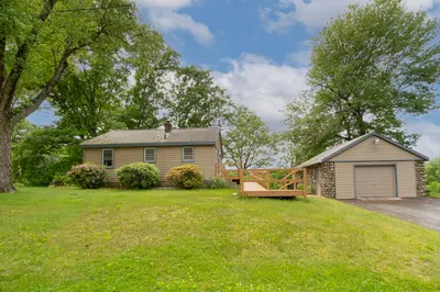 17 Shirley Rd