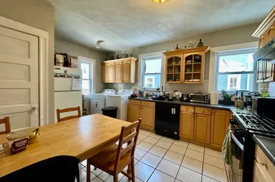 183 College Ave #1 1