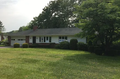 60 Terrace Ln