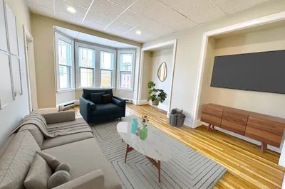 119 Webster St #3