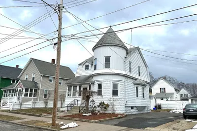 22 Bristol St 1