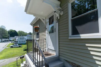 22 Marsh Ave 1