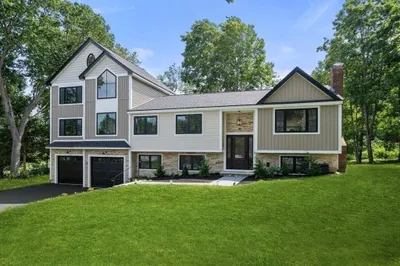 35 Longmeadow Road