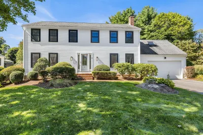 8 Lantern Ln 1