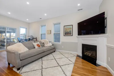 357 W Fourth St #2