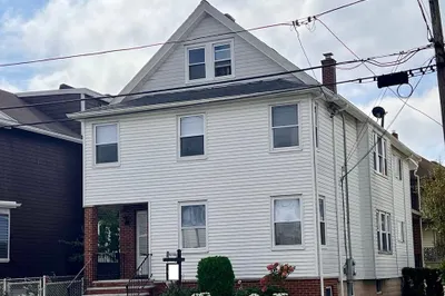 12 Wellesley St 1