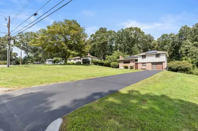27 Lyman Rd 1
