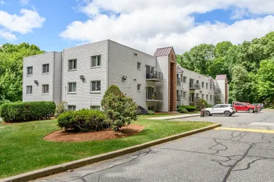 136 Central St #C6
