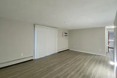 128 Salem Street #3