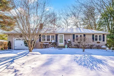 52 Hemlock St