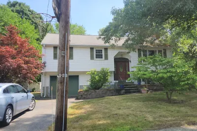 41 Winding Way