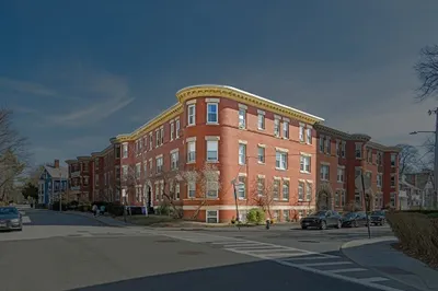 60-62 Greenough St 1