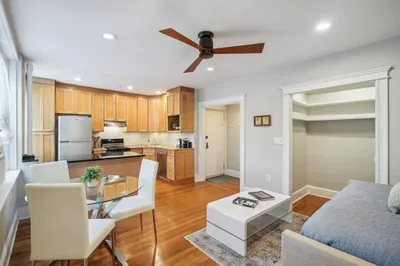 116 Riverway #18
