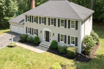 17 Forest Park Dr