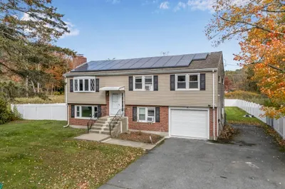 13 Sandy Brook Rd