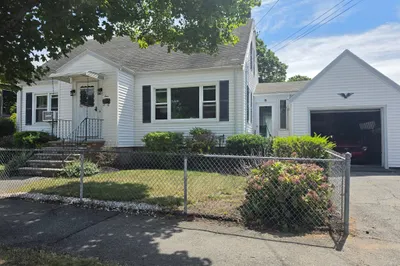4 Edgemere Rd 1
