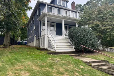 2140 CommonweAlth Ave #A 1