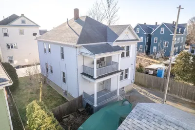 875 Walnut St 1