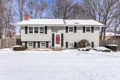 20 Cornell Dr 1
