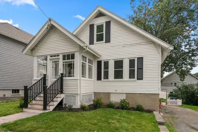 10 Thurlow St