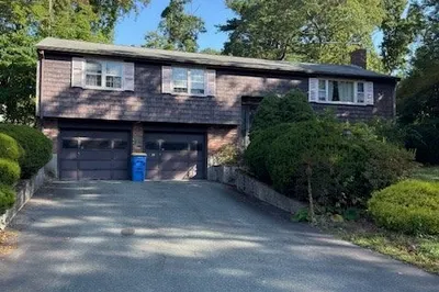 39 Marion St
