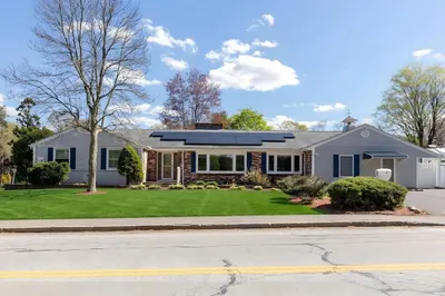 8 Rathbun Willard Drive 1