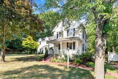 109 Grove St 1
